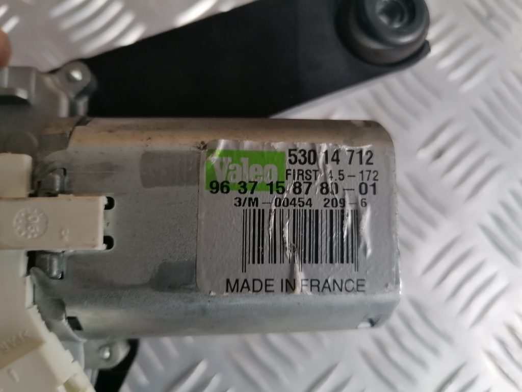 Aizmugurējā stikla tīrītāja motors priekš CITROEN C4 2006 3 Aizmugurējā stikla tīrītāja motors priekš CITROEN C4 2006