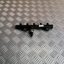 Degvielas sadales caurule priekš VOLVO C30 2008 TURQUOISE