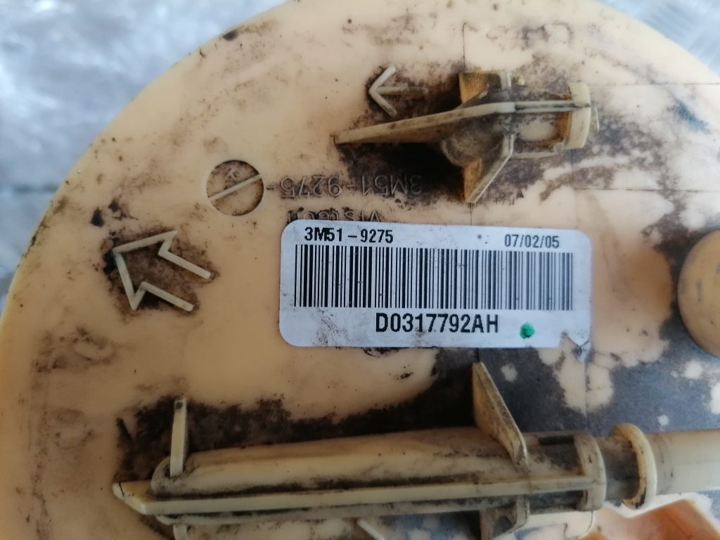 Degvielas tvertnes sūknis priekš VOLVO C30 2008 TURQUOISE