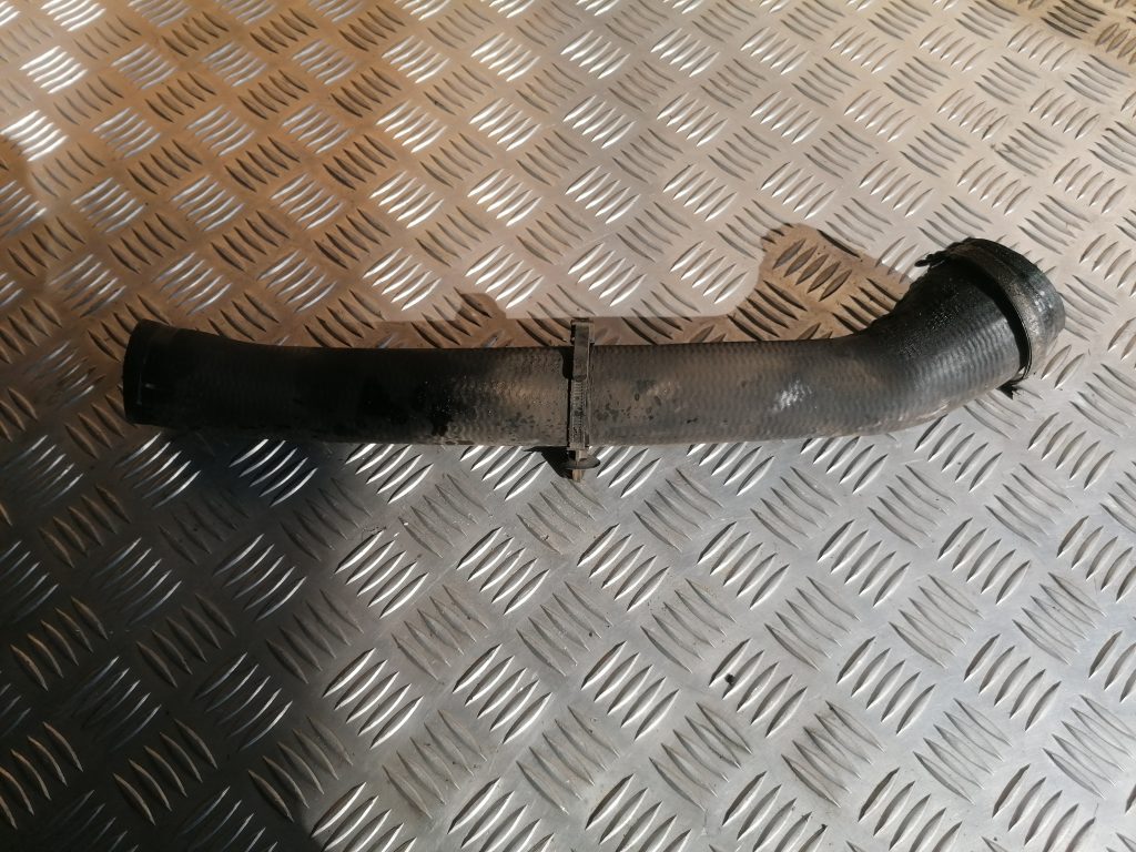 Interkulera caurule priekš VOLVO C30 2008 TURQUOISE 1 Interkulera caurule priekš VOLVO C30 2008 TURQUOISE