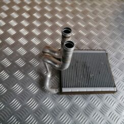 Apsildes sistēmas radiators priekš HYUNDAI I30 2012