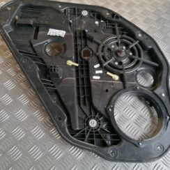 Stikla pacelšanas mehānisma panele priekš HYUNDAI I30 2012