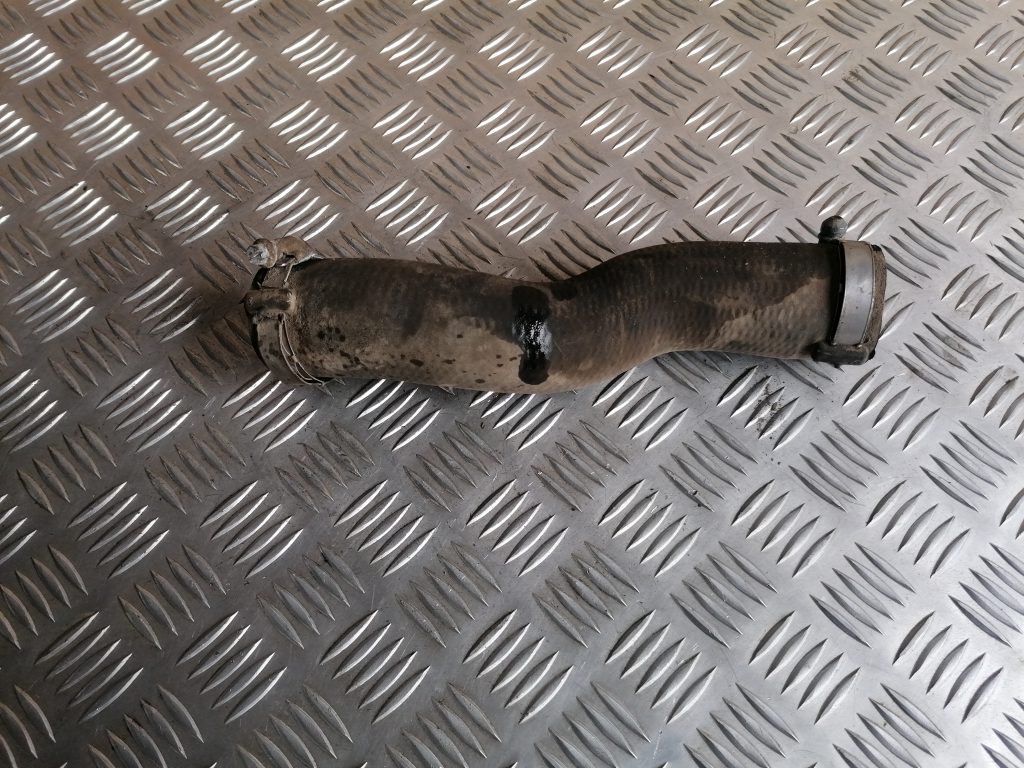 Interkulera caurule priekš HYUNDAI I30 2012