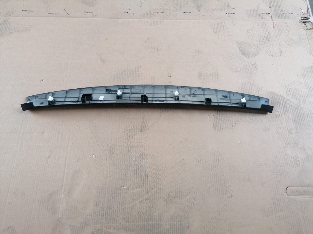 Bagāžnieka vāka apdare priekš HYUNDAI I30 2012 2 Bagāžnieka vāka apdare priekš HYUNDAI I30 2012