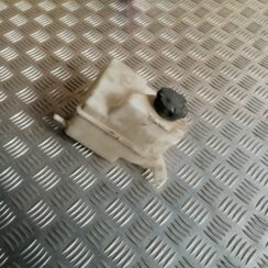 Dzesēšanas šķidruma tvertne priekš HYUNDAI I30 2012