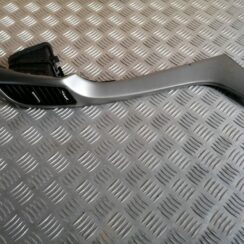 Mērinstrumentu paneļa gaisa vads, centrā priekš HYUNDAI I30 2012