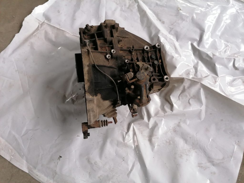 Mehāniska pārnesumkārba priekš HYUNDAI I30 2012 2 Mehāniska pārnesumkārba priekš HYUNDAI I30 2012