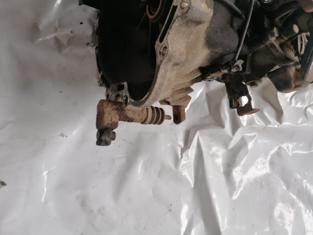 Mehāniska pārnesumkārba priekš HYUNDAI I30 2012 4 Mehāniska pārnesumkārba priekš HYUNDAI I30 2012