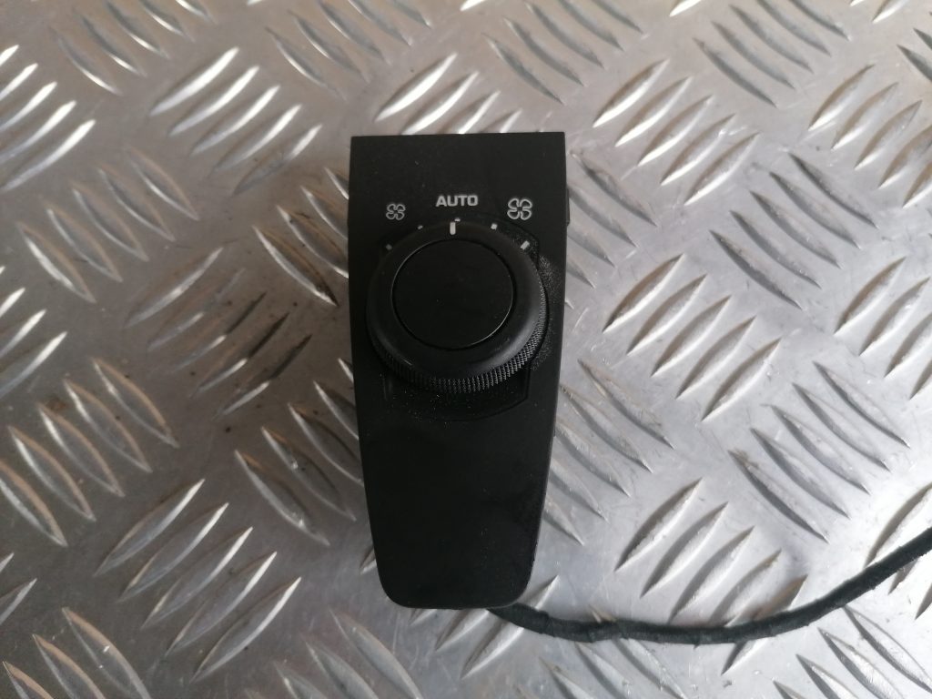 Salona ventilatora regulēšanas poga priekš CITROEN PICASSO 2007 2 Salona ventilatora regulēšanas poga priekš CITROEN PICASSO 2007