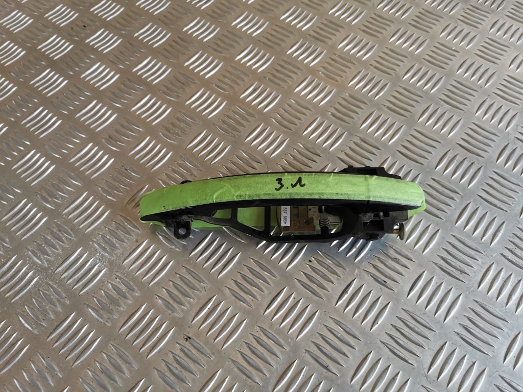 Aizmugurējais kreisais durvju rokturis priekš VW PHAETON 2005 1 Aizmugurējais kreisais durvju rokturis priekš VW PHAETON 2005