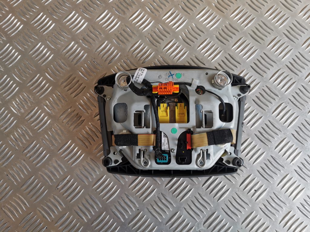 Stūres drošības spilvens priekš VW PHAETON 2005 3 Stūres drošības spilvens priekš VW PHAETON 2005