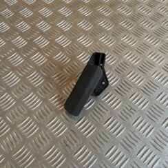 Pārsega atveršanas rokturis salonā priekš VW PHAETON 2005