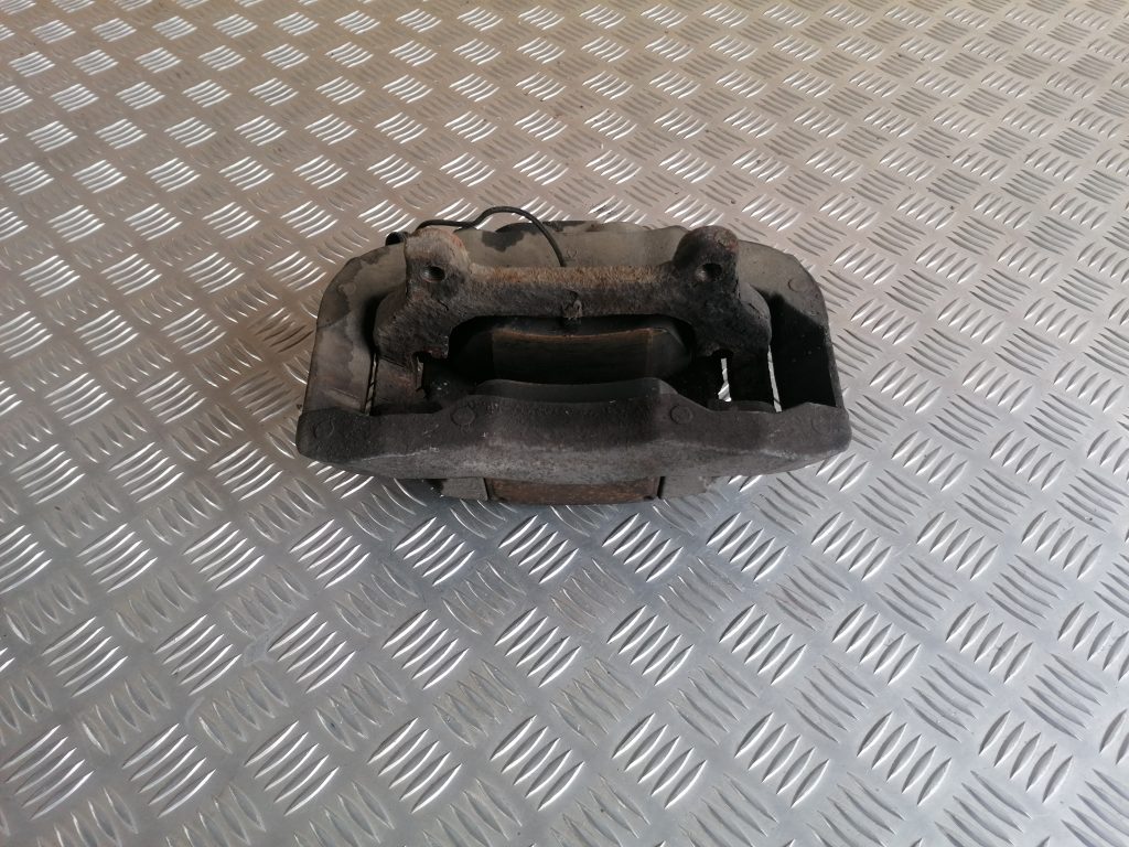 Priekšējais kreisais suports priekš VW PHAETON 2005 3 Priekšējais kreisais suports priekš VW PHAETON 2005