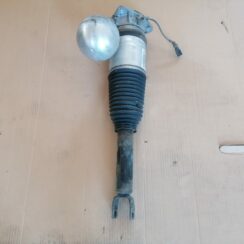 Pneimoatsperes statnis aizmugurējais priekš VW PHAETON 2005