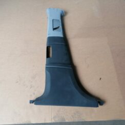 Vidējas salona statnes apdare priekš VW PHAETON 2005