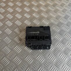 Komforta vadības bloks priekš VW PASSAT CC 2009