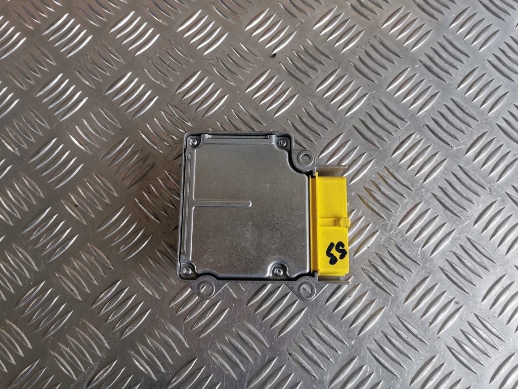 Drošības spilvena vadības bloks priekš VW PASSAT CC 2009 3 Drošības spilvena vadības bloks priekš VW PASSAT CC 2009