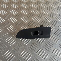 Stikla pacelšanas poga priekš VW PASSAT CC 2009