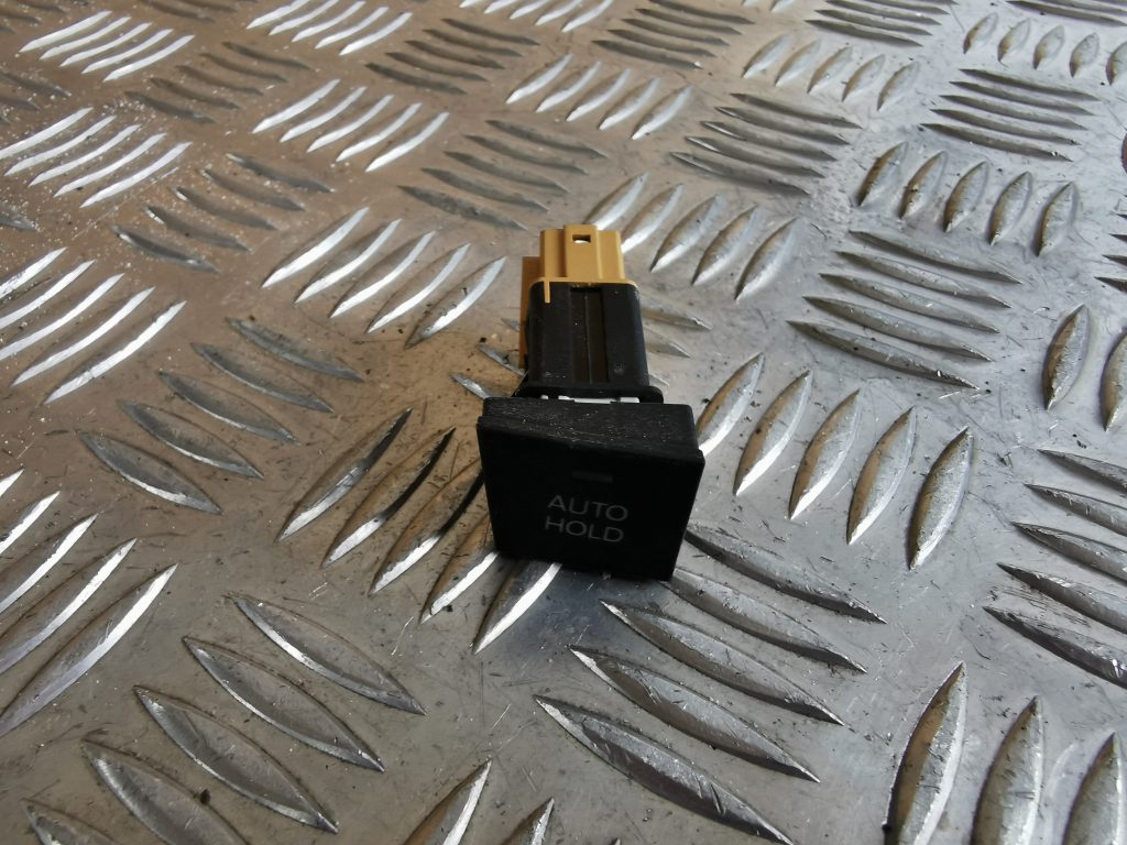 Aizmugurējo suportu ieslēgšanas poga priekš VW PASSAT CC 2009 1 Aizmugurējo suportu ieslēgšanas poga priekš VW PASSAT CC 2009