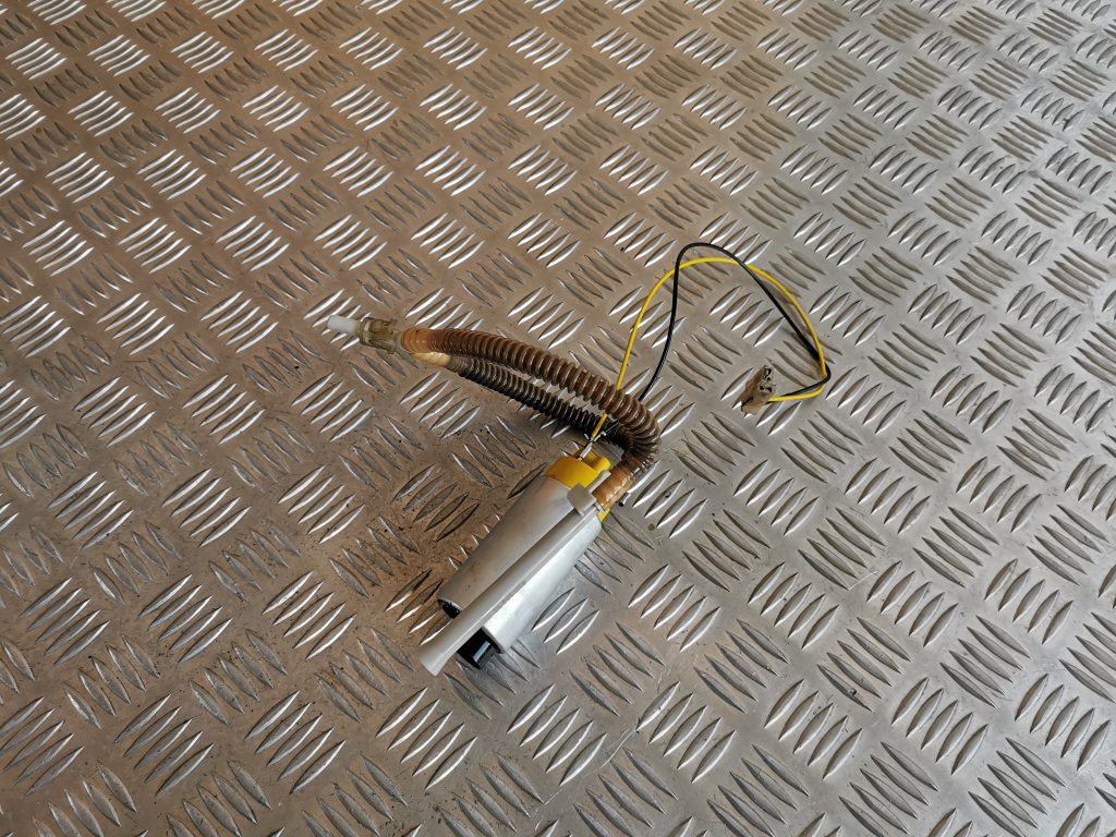 Degvielas tvertnes sūknis priekš AUDI A6 1998 1 Degvielas tvertnes sūknis priekš AUDI A6 1998