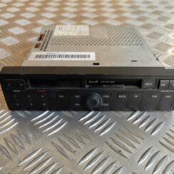 Automašīnas radio priekš AUDI A6 1998