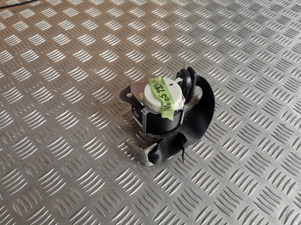 Aizmugurējā labā drošības josta priekš LAND ROVER FREELANDER 2007 1 Aizmugurējā labā drošības josta priekš LAND ROVER FREELANDER 2007