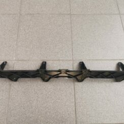 Aizmugurējā spārna un bufera stiprinājums priekš Audi A3  2003-2012 8P4807861B