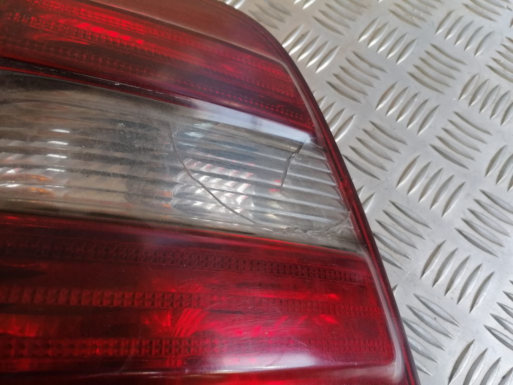 Aizmugurējais kreisais lukturis priekš MERCEDES BENZ ML320 2005 BLACK 2 Aizmugurējais kreisais lukturis priekš MERCEDES BENZ ML320 2005 BLACK