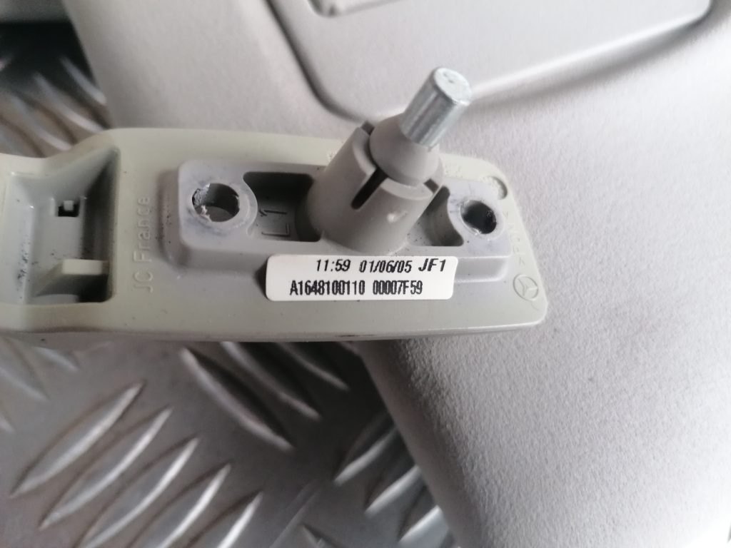 Saules aizsargs priekš MERCEDES BENZ ML320 2005 BLACK 3 Saules aizsargs priekš MERCEDES BENZ ML320 2005 BLACK