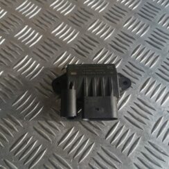 Kvēlsveču releja priekš MERCEDES BENZ ML320 2005 BLACK