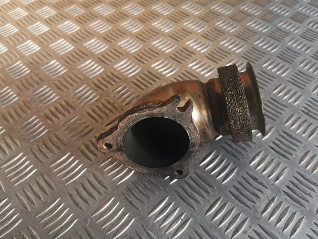 Turbīnas caurule priekš MERCEDES BENZ ML320 2005 BLACK