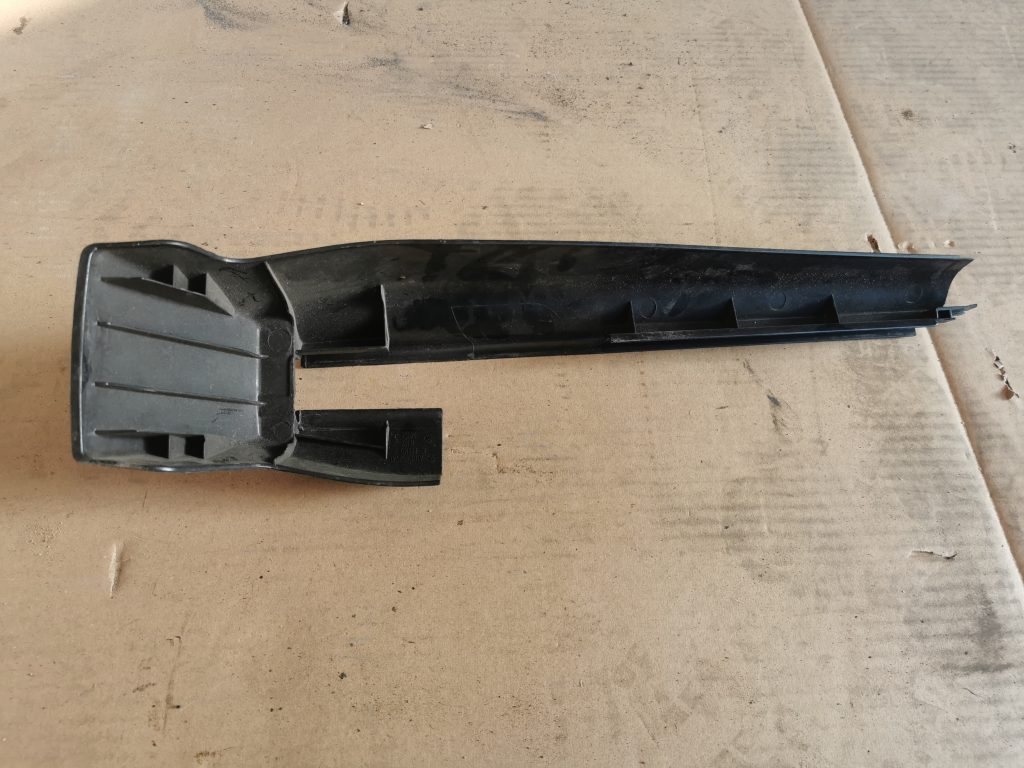 Priekšējā kreisā sēdekļa sliežu apdare priekš MERCEDES BENZ ML320 2005 BLACK 2 Priekšējā kreisā sēdekļa sliežu apdare priekš MERCEDES BENZ ML320 2005 BLACK