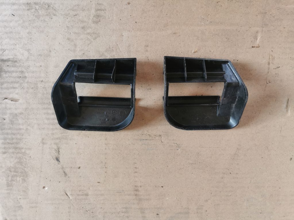 Priekšējā labā sēdekļa sliežu apdare priekš MERCEDES BENZ ML320 2005 BLACK