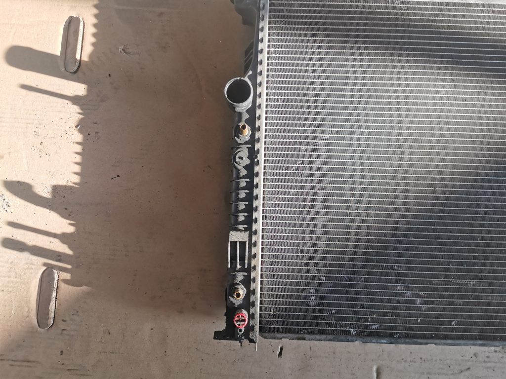 Dzesēšanas radiators priekš MERCEDES BENZ ML320 2005 BLACK 5 Dzesēšanas radiators priekš MERCEDES BENZ ML320 2005 BLACK