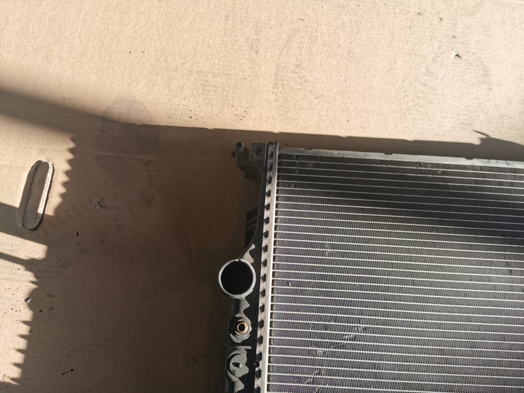 Dzesēšanas radiators priekš MERCEDES BENZ ML320 2005 BLACK 3 Dzesēšanas radiators priekš MERCEDES BENZ ML320 2005 BLACK