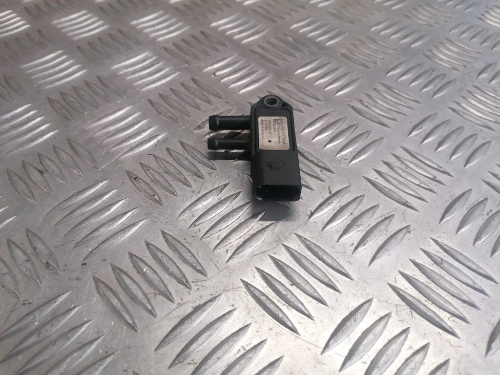 Spiediena devējs priekš DODGE JOURNEY 2008 2 Spiediena devējs priekš DODGE JOURNEY 2008