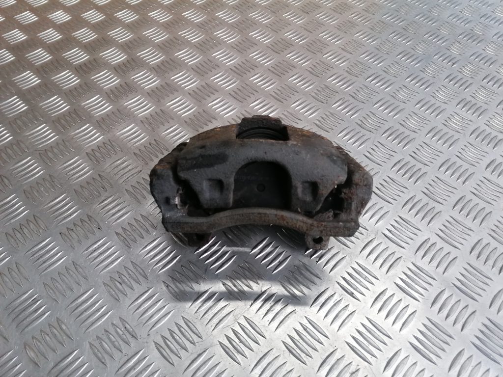 Priekšējais kreisais suports priekš DODGE JOURNEY 2008 3 Priekšējais kreisais suports priekš DODGE JOURNEY 2008