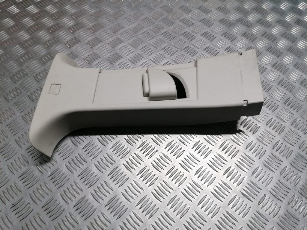 Vidējas salona statnes apdare priekš DODGE JOURNEY 2008