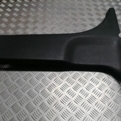 Vidējas salona statnes apdare priekš DODGE JOURNEY 2008