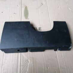 Mērinstrumentu paneļa apdare (zem stūres) priekš DODGE JOURNEY 2008