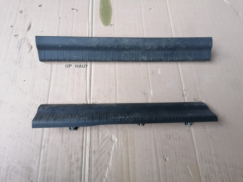 Sliekšņa priekšēja kreisa uzlika (salonā) priekš DODGE JOURNEY 2008