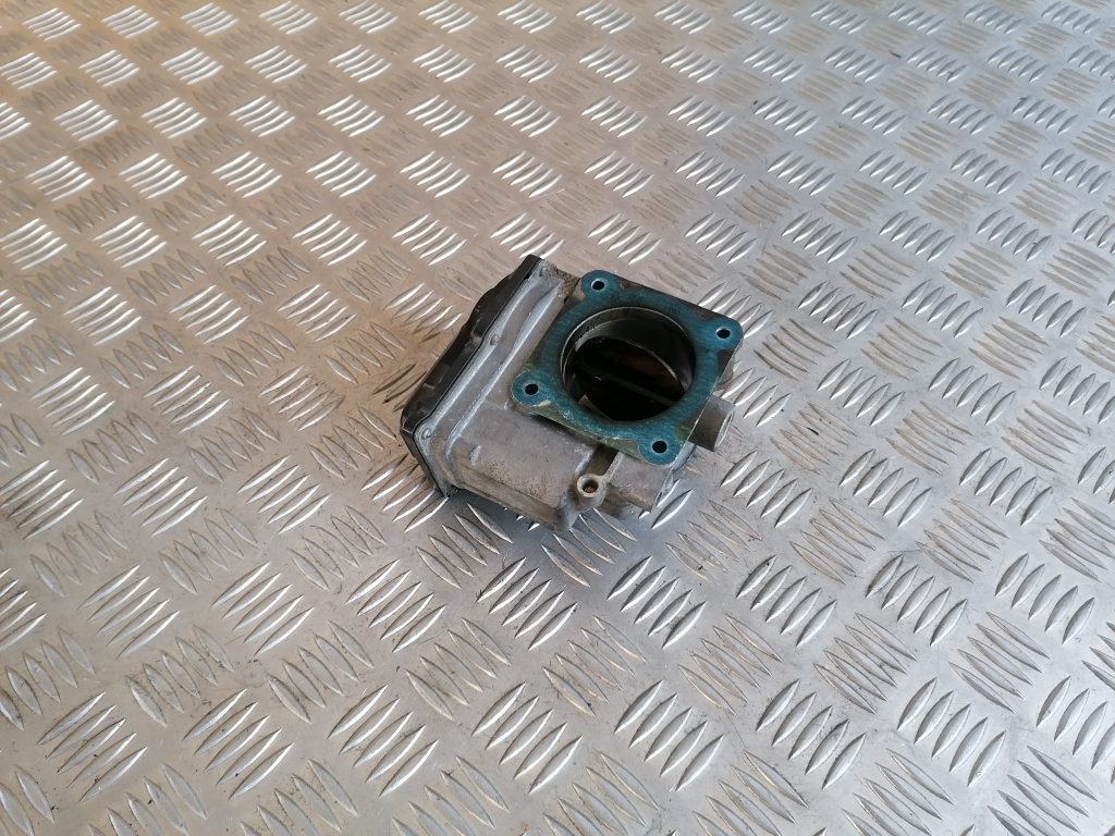 Droseļvārsts priekš SUBARU LEGACY 2011