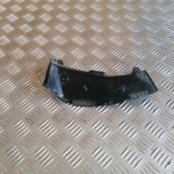 Aizmugures luktura stiprinājums priekš SUBARU LEGACY 2011