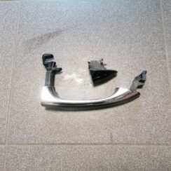 Aizmugurējāis labais durvju rokturis priekš MERCEDES BENZ CLS 320 2005