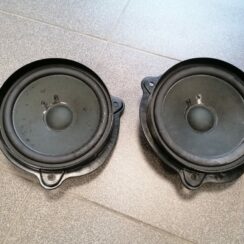 Skaļrunis (Sabvūferis) priekš MERCEDES BENZ CLS 320 2005