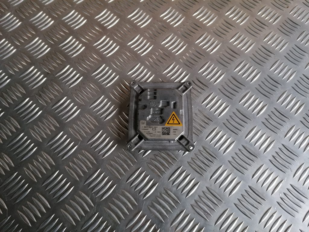 Ksenona vadības bloks priekš BMW 318D E91 2008 TOURING