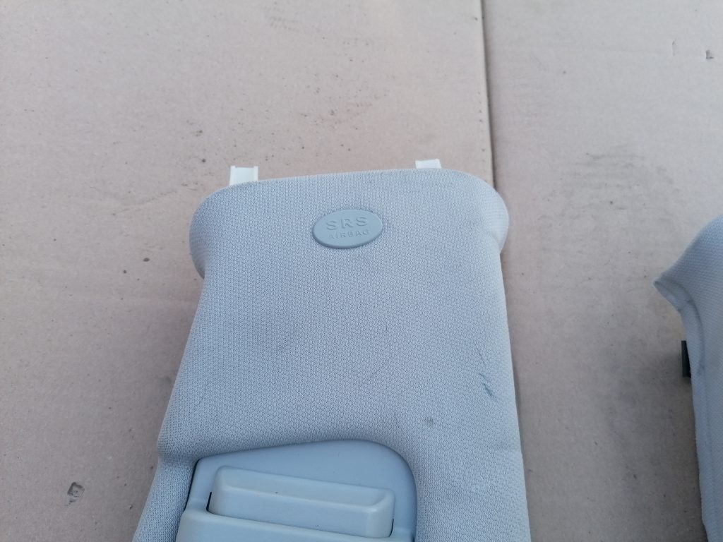 Vidējas salona statnes apdare priekš MERCEDES BENZ CLS 320 2005