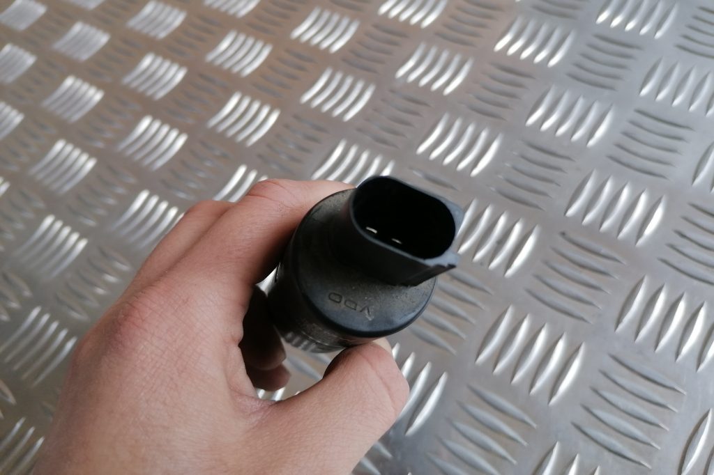 Mazgātāja šķidruma sūknis priekš BMW 1 E87 2009 WHITE