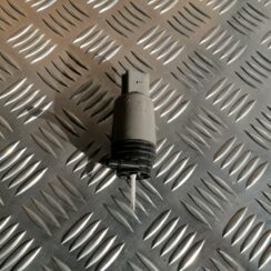 Mazgātāja šķidruma sūknis priekš BMW 1 E87 2009 WHITE