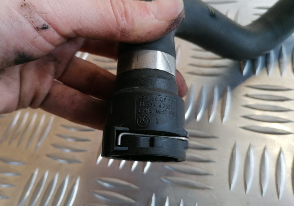 Dzesēšanas caurule priekš BMW 1 E87 2009 WHITE